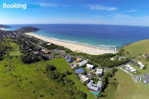 ROCKPOOL (4 Night Min) - Darwin Holiday 0