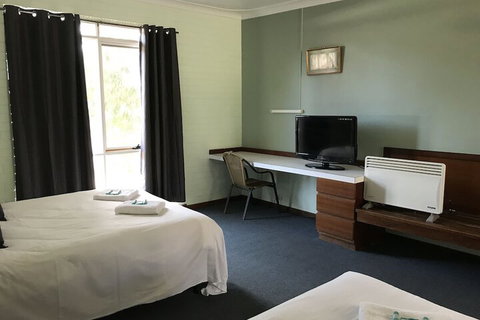 Walpole Hotel Motel - Darwin Holiday 2