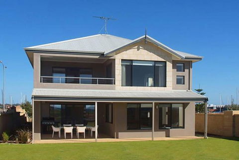 Busselton On The Beach - Darwin Holiday 4