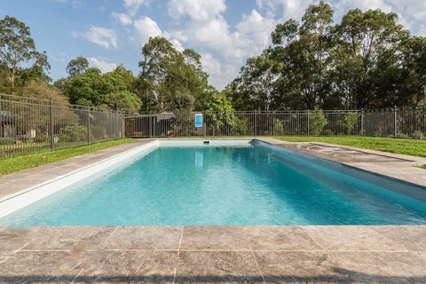 Hermitage Hideaway Homestead & Cottage - Darwin Holiday 2