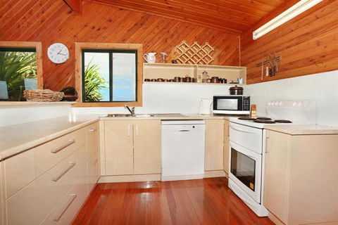 38 Pacific Terrace Coolum Beach Linen Supplied - Darwin Holiday 2