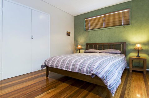 Chriscross Retreat 9 Cross Street - Darwin Holiday 2