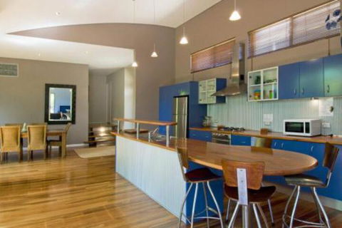 Chriscross Retreat 9 Cross Street - Darwin Holiday 0