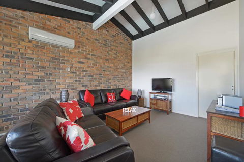 Relax At Lighthouse 4 Lighthouse Road - Darwin Holiday 4