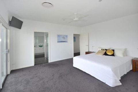 4 / 84 The Anchorage - Darwin Holiday 6