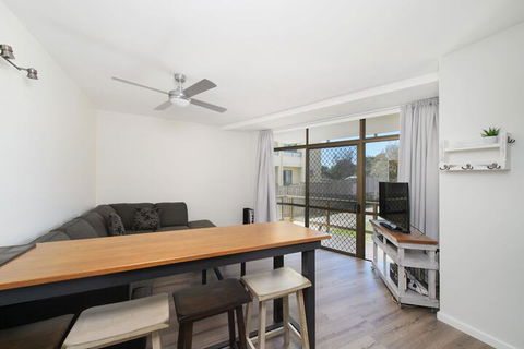 Flynns Beach Apartments 4 41 Pacific Drive - Darwin Holiday 1