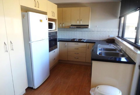 Flightdeck 301 5 7 Clarence Street - Darwin Holiday 4