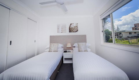 Escape At Nobbys Executive Townhouse 1 74 Pacific Drive - Darwin Holiday 1