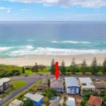 Blue Pacific 1 Across The Road From Pippi Beach - Darwin Holiday 0