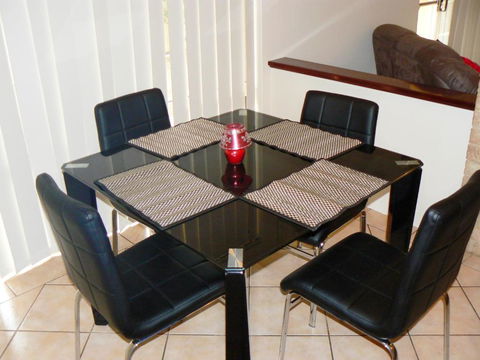 Geraldton Luxury Retreat 2 With Free Netflix - Darwin Holiday 6