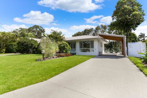 Poolside Noosa Oasis Pet Friendly - Darwin Holiday 1