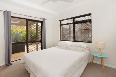6 Petrie Ave Marcoola Pet Friendly Linen Supplied - Darwin Holiday 3