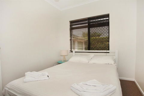 6 Petrie Ave Marcoola Pet Friendly Linen Supplied - Darwin Holiday 4