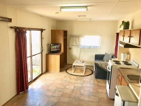 Cute Private Studio Flat With AIRCON! - Darwin Holiday 4