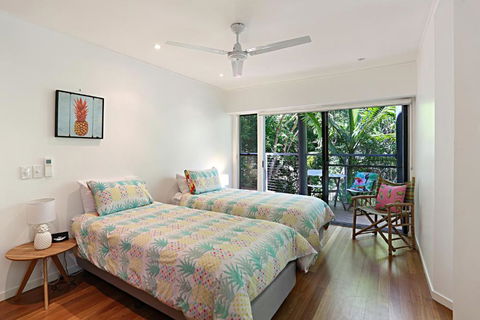 Barefoot Bungalow Castaways Beach - Darwin Holiday 1