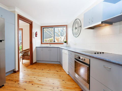 Baggies On Dutchies 9 Burbong Street Large House With Aircon Boat Parking & Waterviews - Darwin Holiday 2