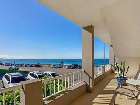 Beachcomer Unit 2 The Entrance NSW - Darwin Holiday 5