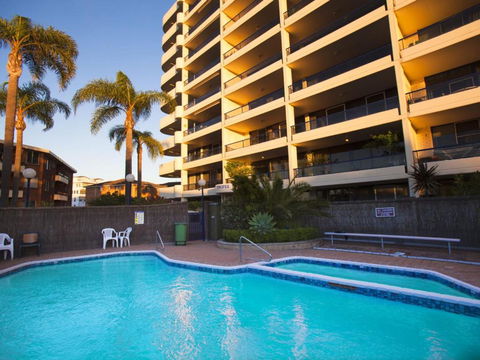 St Tropez Unit 9 The Entrance NSW - Darwin Holiday 1