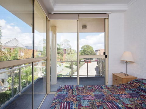 Intrepid Close Seaspray Unit 03 4 - Darwin Holiday 4