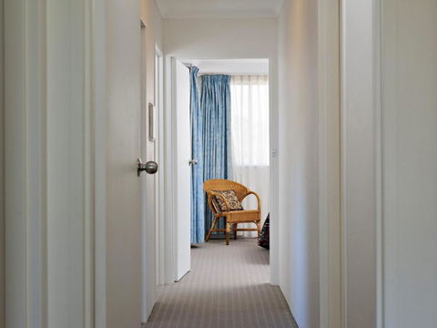 Intrepid Close Seaspray Unit 03 4 - Darwin Holiday 6