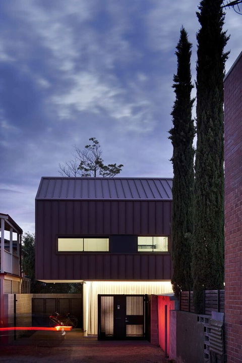 Swainson On Castle - Darwin Holiday 2