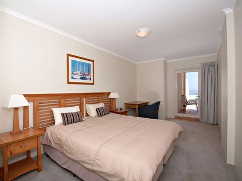 Messines Street Breakwater Apartment 104 - Darwin Holiday 3