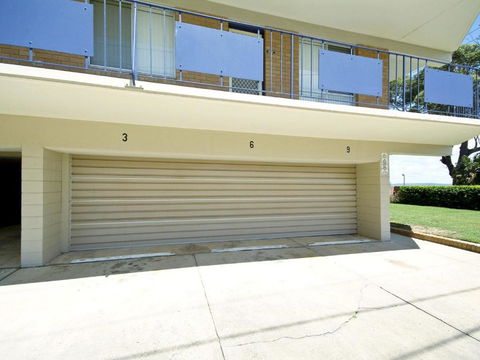 6 SHOAL TOWERS 11 SHOAL BAY RD STUNNING WATER VIEWS & PERFECT LOCATION - Darwin Holiday 3