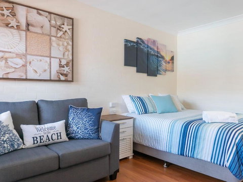 Coasters 23 - Darwin Holiday 5