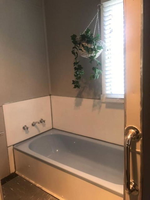 Cosy Country Cottage With AirCon - Darwin Holiday 1