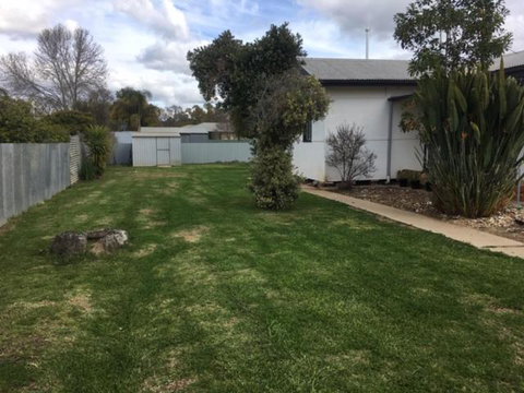 Cosy Country Cottage With AirCon - Darwin Holiday 6