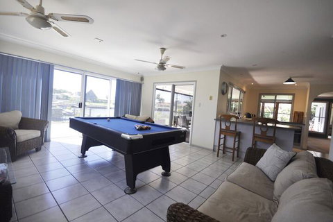 Bribie Island Canal Holiday Destination - Darwin Holiday 5