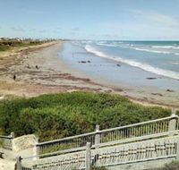 Driftwood on Dover - Darwin Holiday