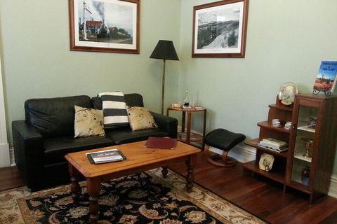 Burra Railway Station Bed & Breakfast - Darwin Holiday 4