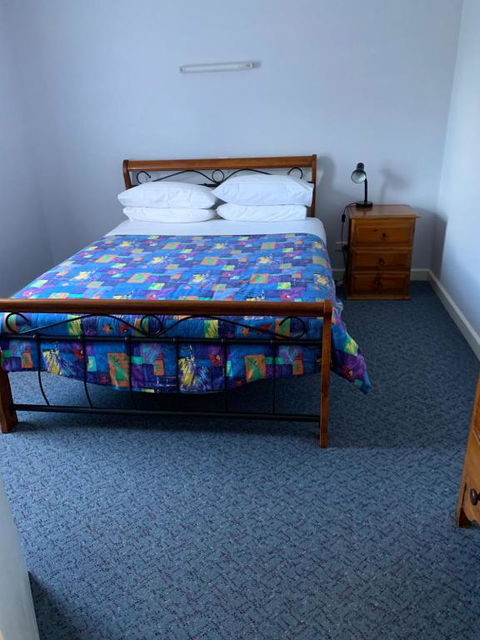 Orford Prosser Holiday Units - Darwin Holiday 5
