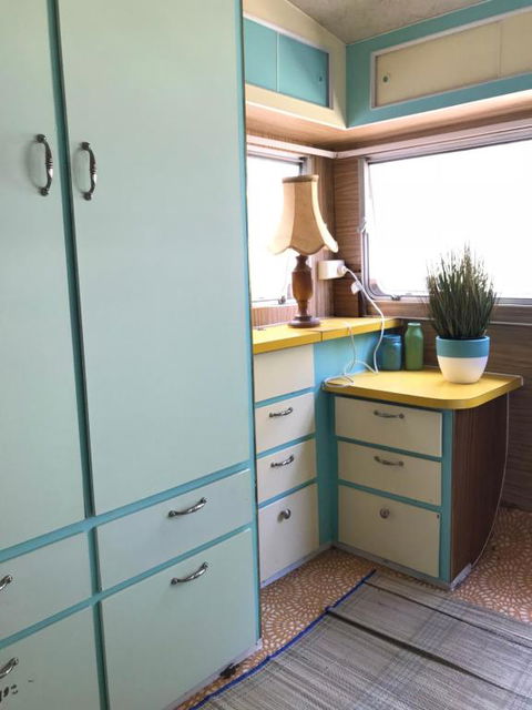 Mornington Peninsula Retro Caravans - Darwin Holiday 3