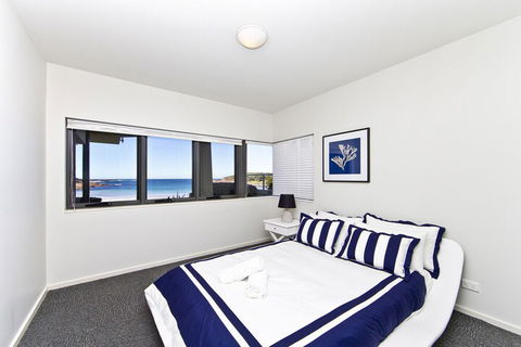 Sails On The Beachfront Exclusive Seaside Home - Darwin Holiday 2