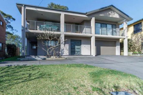 Little Karma - Darwin Holiday 0