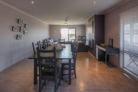 Birdland - Darwin Holiday 6