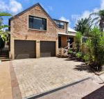 Salt Wood Cabin style retreat - Darwin Holiday