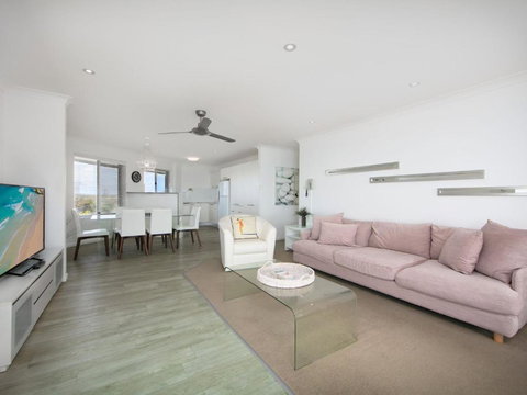 Romiaka 8 Views Over The Pippi Beach - Darwin Holiday 4