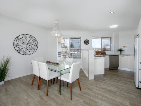 Romiaka 8 Views Over The Pippi Beach - Darwin Holiday 5