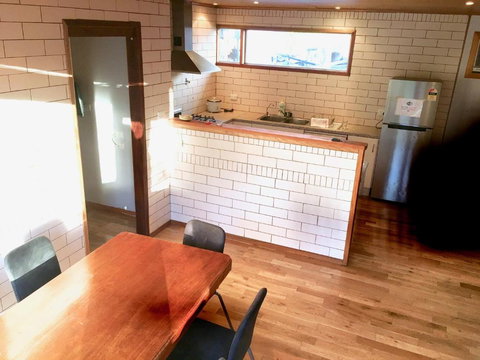 Romantic Getaway With Spa & Wifi Pet Friendly - Darwin Holiday 1