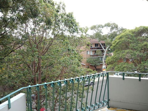 Hurstville Home With A View Comfort & Style - Darwin Holiday 4