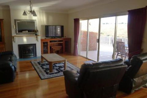 Riverview Heights - Darwin Holiday 3