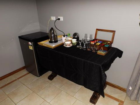 Yorks Lookout Lodge Bed & Breakfast - Darwin Holiday 6