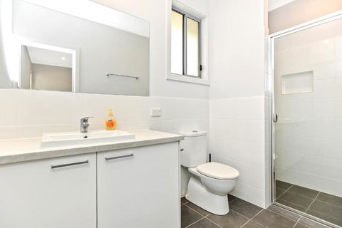 Avaya Sellicks Beachfront Getaway WiFi - Darwin Holiday 1