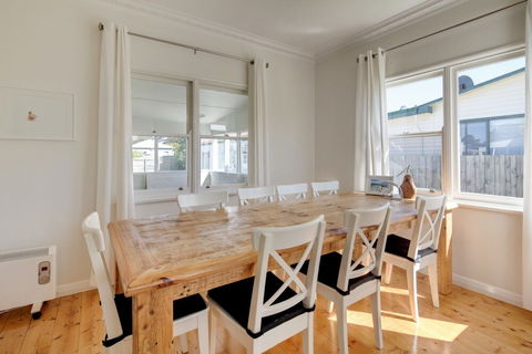 Mary Grant - Darwin Holiday 6