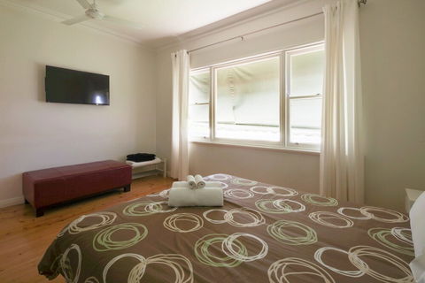 Mary Grant - Darwin Holiday 3