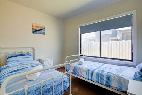 Wings & Waves - Darwin Holiday 1