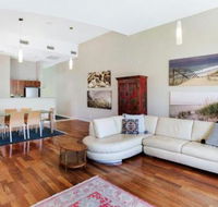 Breath Taking Waterfront - Darwin Holiday